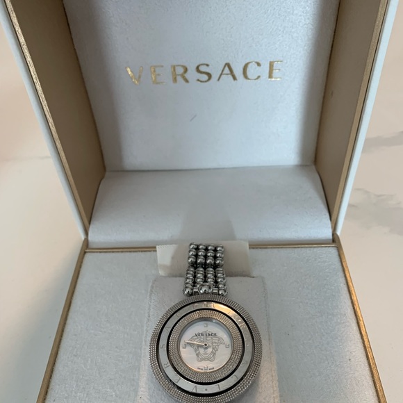 Stainless Versace rotating face watch - Picture 4 of 8